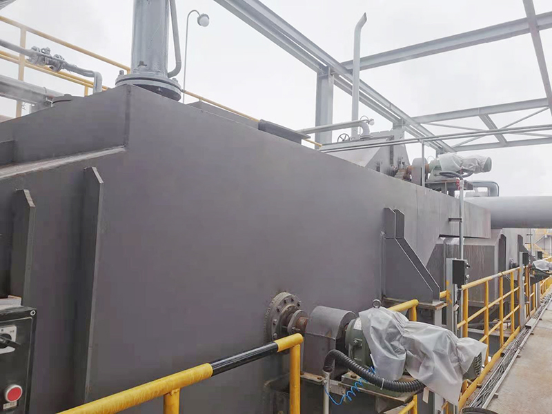 機(jī)械刮渣槽現(xiàn)場